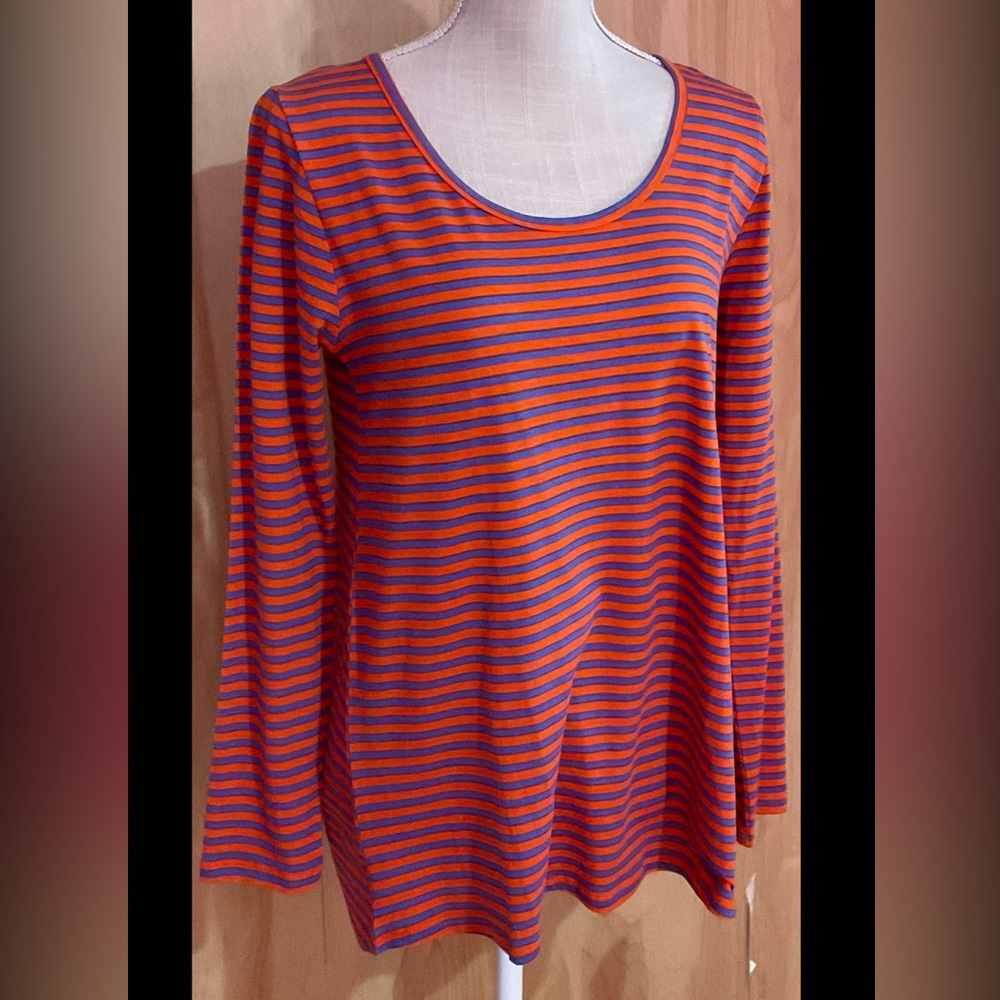 Lularoe Lynnae Top - NWT
